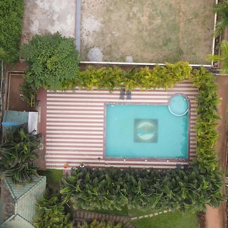 Coorg Nesara Hotel And Resort Kushālnagar Exteriör bild