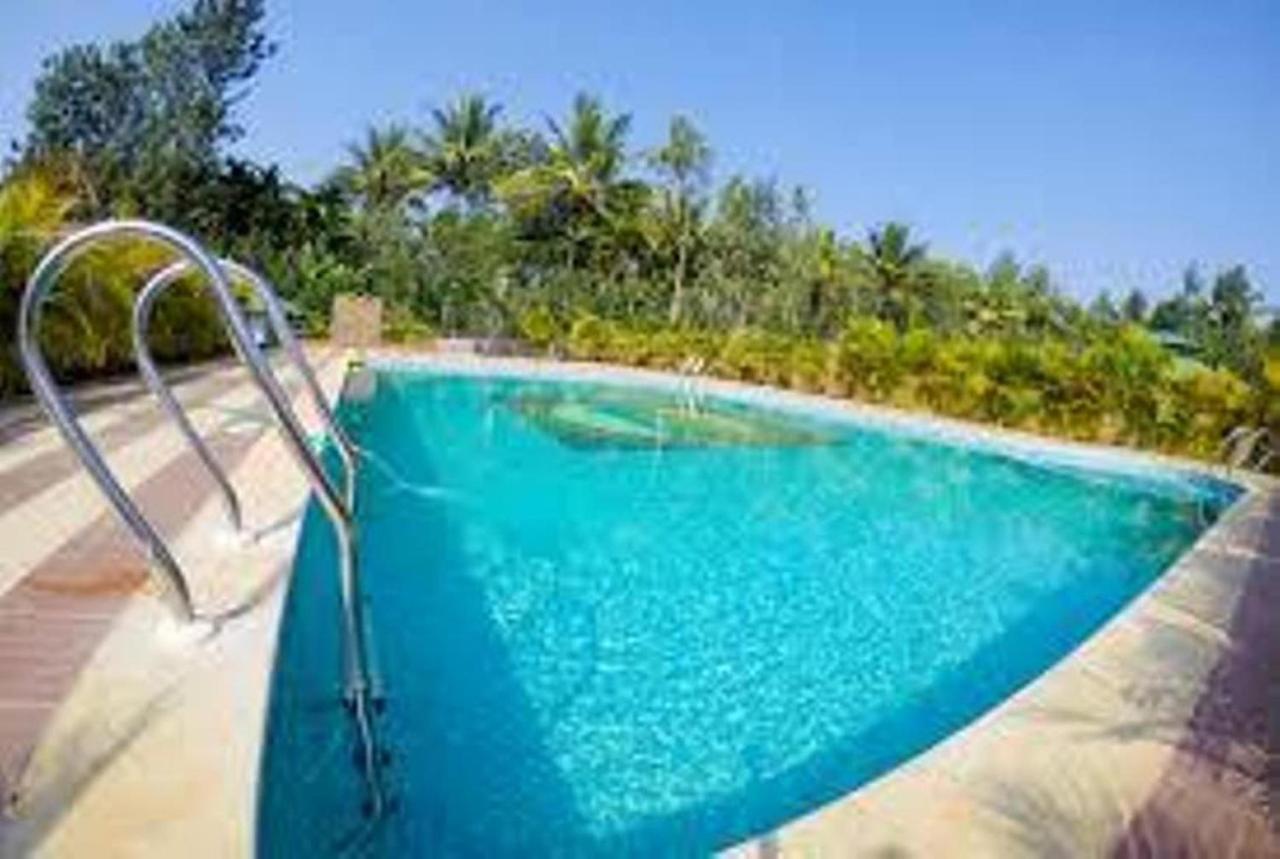 Coorg Nesara Hotel And Resort Kushālnagar Exteriör bild