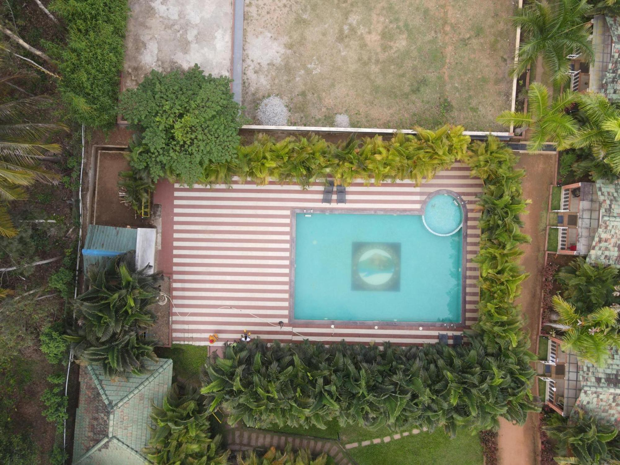 Coorg Nesara Hotel And Resort Kushālnagar Exteriör bild